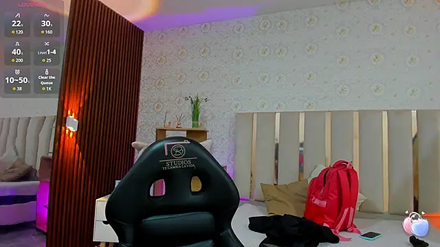 BLUE TAY1 online show from 09/18/25, 11:45