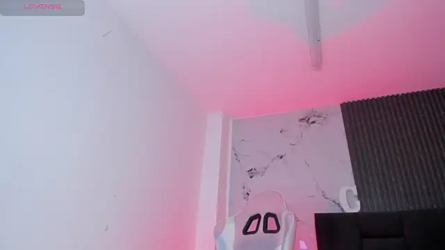 chloesagee online show from 07/04/26, 12:28