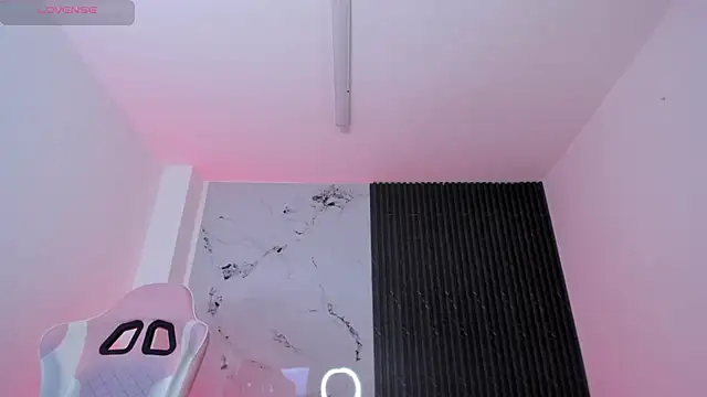 chloesagee online show from 07/28/26, 08:52
