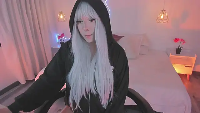 Snapshot of Noahcryptic chatting on 11/15/25, 05:38 Noahcryptic online show from 11/15/25, 05:38