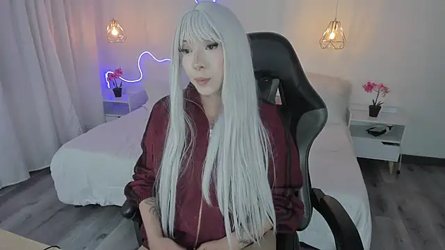 Snapshot of Noahcryptic chatting on 11/28/25, 04:59 Noahcryptic online show from 11/28/25, 04:59