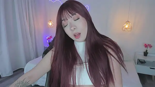 Snapshot of Noahcryptic chatting on 12/01/25, 05:56 Noahcryptic online show from 12/01/25, 05:56