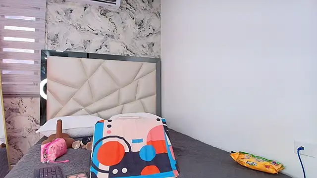 carol juicyy online show from 11/26/25, 07:15