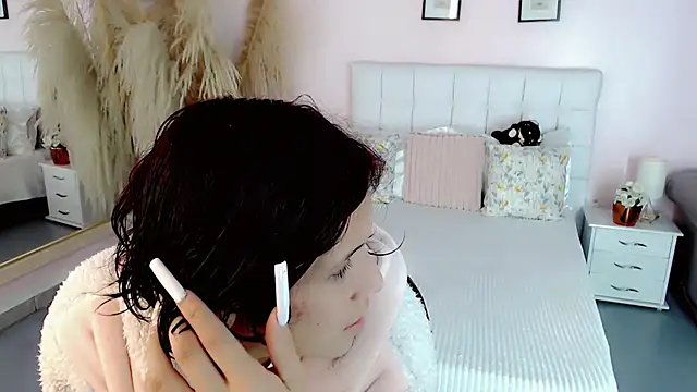 nathalialoes1 online show from 11/20/25, 06:51