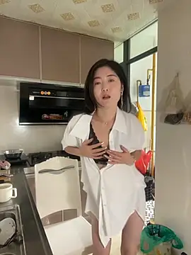 xtt1689999 online show from 09/21/25, 02:57