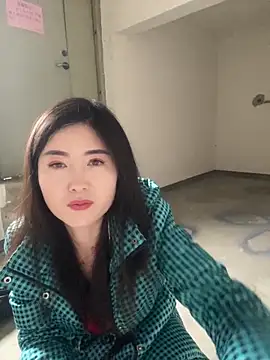 Snapshot of xtt1689999 chatting on 11/09/25, 05:28 xtt1689999 online show from 11/09/25, 05:28