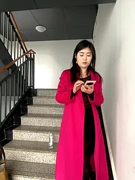 Snapshot of xtt1689999 chatting on 11/25/25, 04:12 xtt1689999 online show from 11/25/25, 04:12