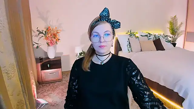 YourUniverser online show from 09/30/25, 09:36