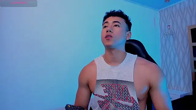 Snapshot of Draven_Marceaux chatting on 11/01/25, 11:23 Draven Marceaux online show from 11/01/25, 11:23