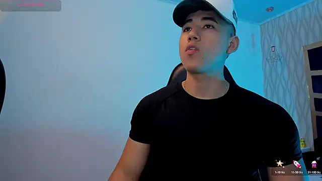 Snapshot of Draven_Marceaux chatting on 11/08/25, 11:21 Draven Marceaux online show from 11/08/25, 11:21