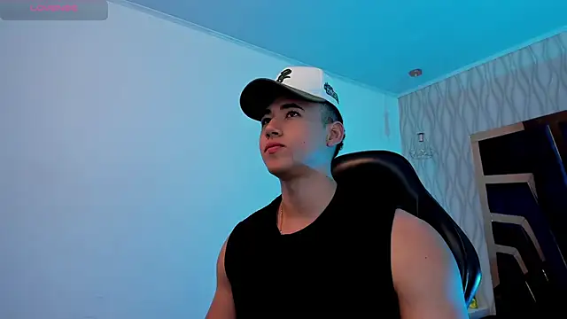 Snapshot of Draven_Marceaux chatting on 11/13/25, 11:20 Draven Marceaux online show from 11/13/25, 11:20