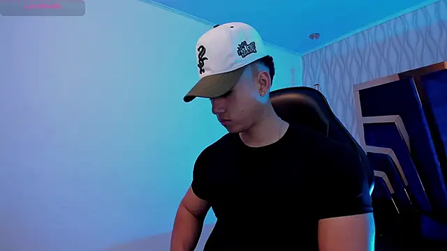 Snapshot of Draven_Marceaux chatting on 11/14/25, 11:42 Draven Marceaux online show from 11/14/25, 11:42