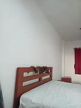 Snapshot of ValleriWind chatting on 12/01/25, 12:15 ValleriWind online show from 12/01/25, 12:15