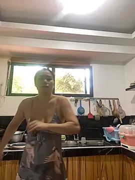 Snapshot of wildpussycat69 chatting on 11/28/25, 04:04 wildpussycat69 online show from 11/28/25, 04:04