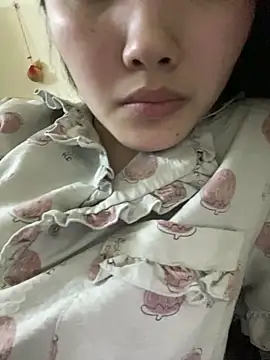 Snapshot of Xu_Xubaby chatting on 10/19/25, 03:45 Xu Xubaby online show from 10/19/25, 03:45