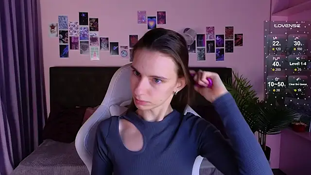 kaleriyaa  online show from 09/14/25, 01:27