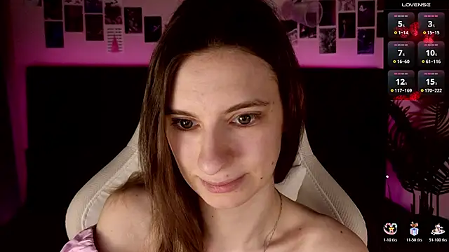 Snapshot of kaleriyaa_ chatting on 02/18/26, 01:34 kaleriyaa online show from 02/18/26, 01:34