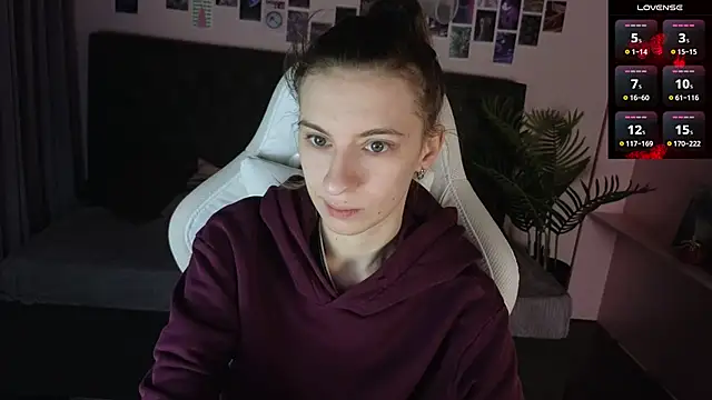 Snapshot of kaleriyaa_ chatting on 02/21/26, 01:28 kaleriyaa online show from 02/21/26, 01:28
