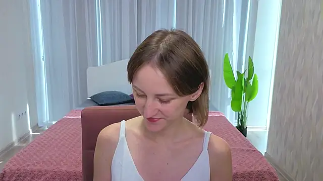 LuluChiiii online show from 10/09/25, 10:13