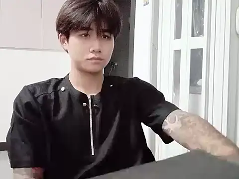 xiaojun2563 online show from 09/10/25, 03:01