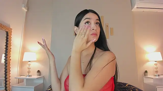 natachadiaz  online show from 10/10/25, 11:09