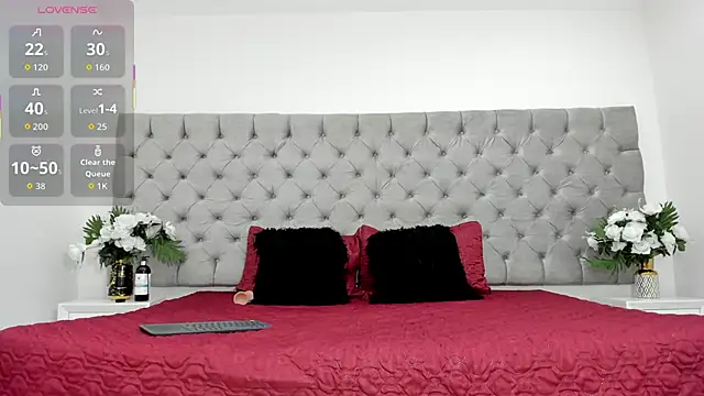 KellyRooss online show from 10/10/25, 07:24