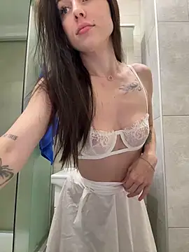 Snapshot of SakuraSara chatting on 10/20/25, 03:51 SakuraSara online show from 10/20/25, 03:51