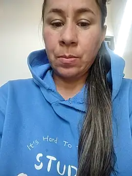 Nala1986 online show from 10/29/25, 01:35