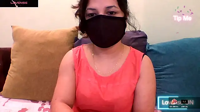 Snapshot of mitali_sanju chatting on 10/23/25, 01:38 mitali sanju online show from 10/23/25, 01:38