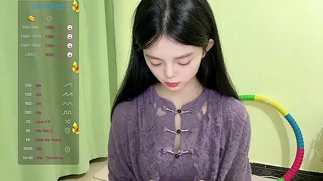 Snapshot of Nicole-13 chatting on 09/25/25, 10:41 Nicole-13 online show from 09/25/25, 10:41