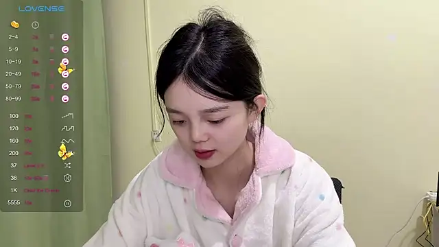 Snapshot of Nicole-13 chatting on 10/21/25, 01:56 Nicole-13 online show from 10/21/25, 01:56