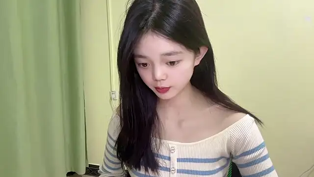 Snapshot of Nicole-13 chatting on 11/03/25, 10:16 Nicole-13 online show from 11/03/25, 10:16