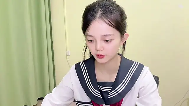 Snapshot of Nicole-13 chatting on 11/06/25, 10:38 Nicole-13 online show from 11/06/25, 10:38