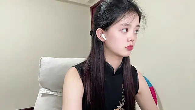 Nicole-13 online show from 05/17/26, 01:07