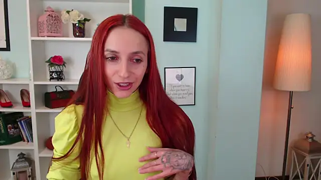 Julia Jae online show from 09/26/25, 06:17