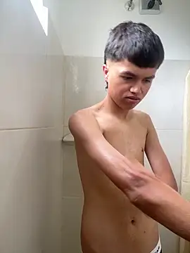 Snapshot of andrew_gara chatting on 10/12/25, 05:56 andrew gara online show from 10/12/25, 05:56