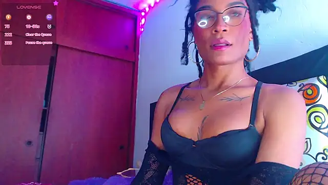 Cristalhottie2324 online show from 11/13/25, 09:36