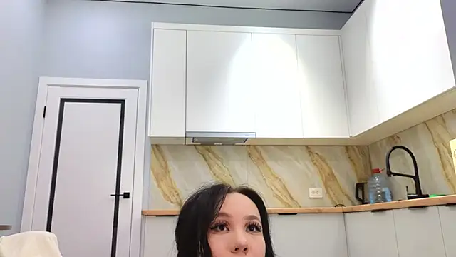 Snapshot of lunajii chatting on 04/14/26, 01:28 lunajii online show from 04/14/26, 01:28