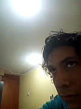 Snapshot of AngelRevery chatting on 10/02/25, 09:33 AngelRevery online show from 10/02/25, 09:33