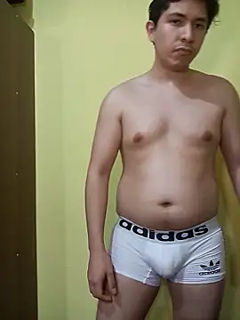 Snapshot of AngelRevery chatting on 10/22/25, 10:42 AngelRevery online show from 10/22/25, 10:42