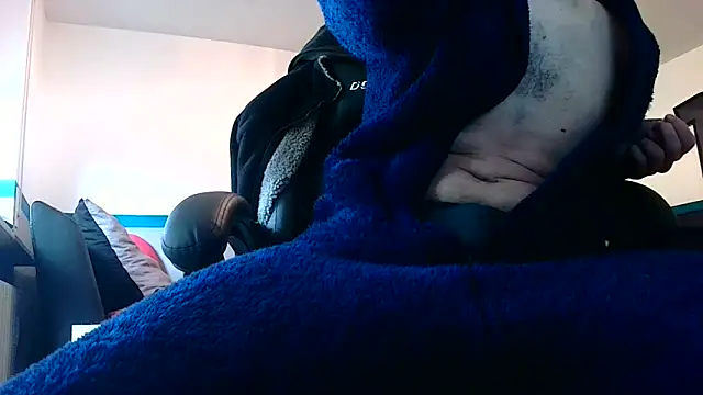 Snapshot of cdexsalive chatting on 09/27/25, 09:03 cdexsalive online show from 09/27/25, 09:03