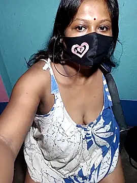 Snapshot of Hotty-rosni chatting on 10/30/25, 01:18 Hotty-rosni online show from 10/30/25, 01:18