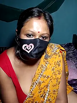 Snapshot of Hotty-rosni chatting on 10/31/25, 12:00 Hotty-rosni online show from 10/31/25, 12:00