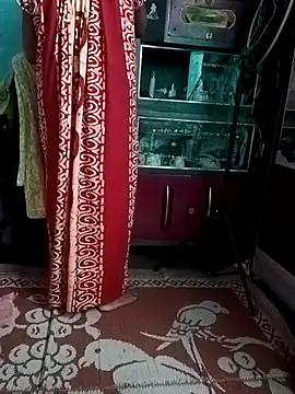 Snapshot of Hotty-rosni chatting on 11/13/25, 04:28 Hotty-rosni online show from 11/13/25, 04:28