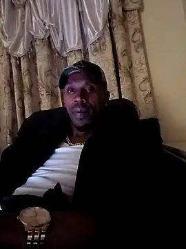 Snapshot of lathadon chatting on 01/14/26, 07:36 lathadon online show from 01/14/26, 07:36