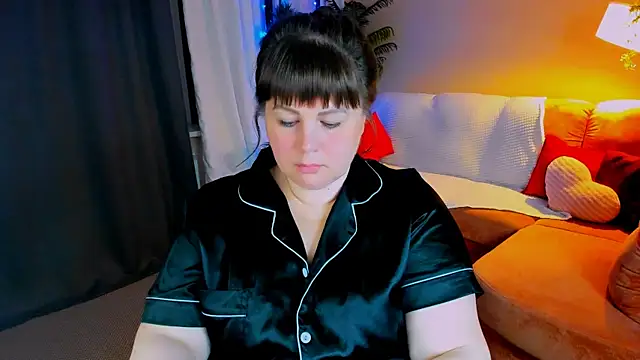 CrystaalStaar online show from 05/10/26, 06:24