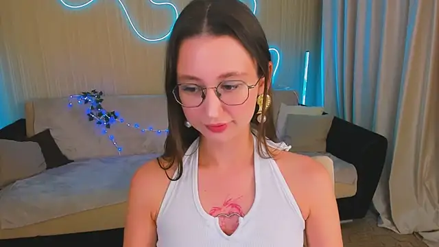 YourLovellyStory online show from 10/07/25, 05:32