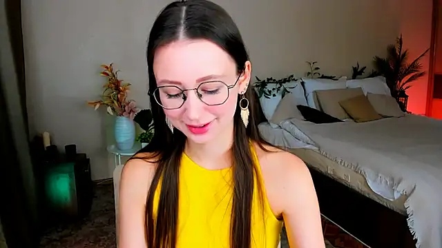 YourLovellyStory online show from 12/02/25, 11:26