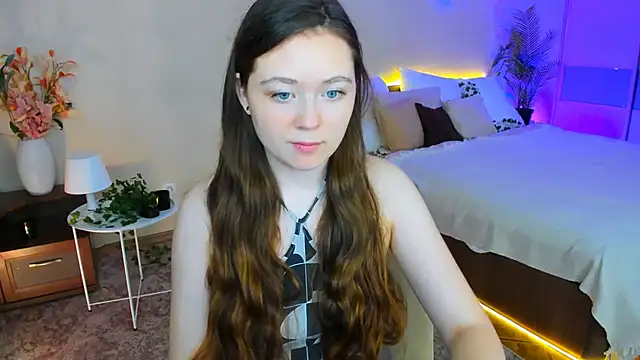 Snapshot of AlluringLookk chatting on 10/05/25, 11:30 AlluringLookk online show from 10/05/25, 11:30