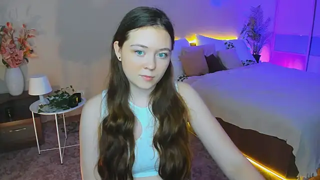 Snapshot of AlluringLookk chatting on 10/06/25, 12:46 AlluringLookk online show from 10/06/25, 12:46